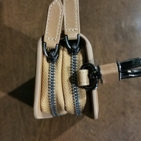 🦋3/$20 Camel w/ Gunmetal Leather Key Fob Case #218 - Picture 2 of 8